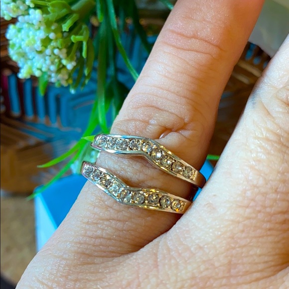 Ring - Picture 2 of 3